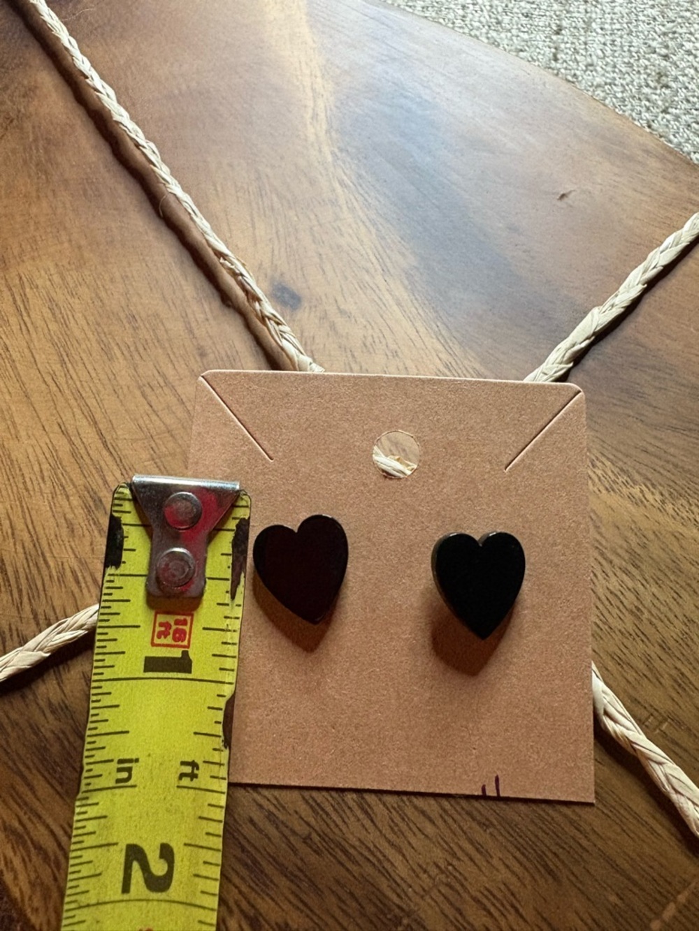 New Black Heart Stud Earrings - Simple Heart Shape